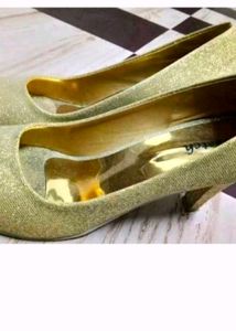 Golden Pencil Heel