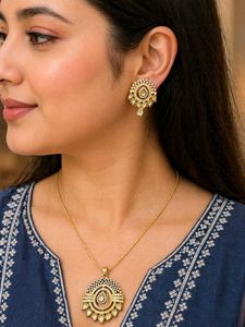 Stunning Gold Pendant Set with Earrings