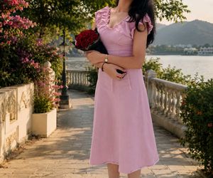 Chic Pink Midi Dress