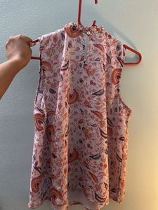 Floral Print Sleeveless Top
