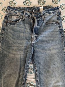 Light Wash straight Leg Jeans