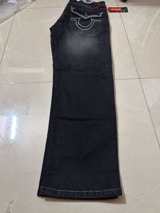 True Religion Men's Black Jeans 32-34 size
