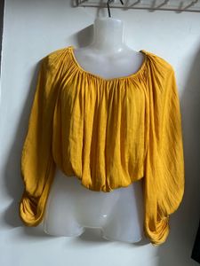 Chic Yellow Bardot Cropped Top
