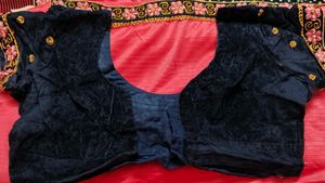 Pink Embroidered saree with sitchted blouse