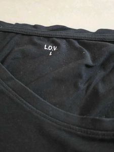 Casual black t shirt