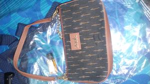 Zouk Clutch with Chain