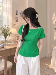 New with tag Green Cute Korean Top
