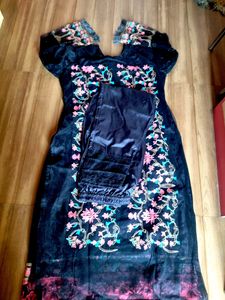 Embroidered Pakistani Salwar Kameez