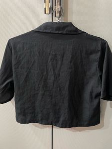 Stylish Black Cropped Collared Shirt