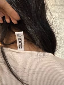 H&amp;M White Long Sleeve Cropped Top