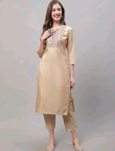 Kurta Pant Set With Dupatta