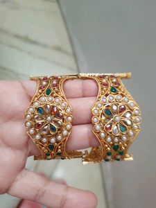Exquisite balika vadhu Bangle Set