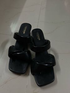 Tokyo Talkies Heels