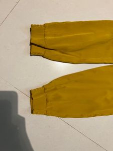 Mustard Yellow Waist Tie Up Harem Pants With Pockets