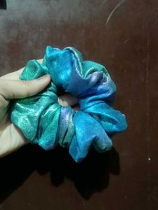 Combo of Iridescent Scrunchie &amp; Bow Set 🎀✨