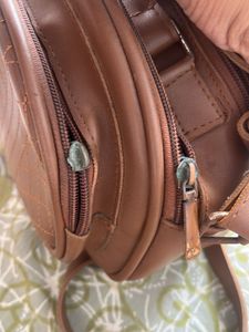 leather brown sling bag 💼