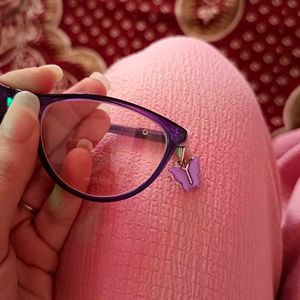 Glasses with charm