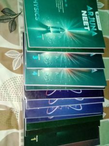 Arjuna NEET Physics Wallah 15 Books Set