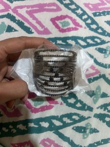 Sparkling Black Bangle Set