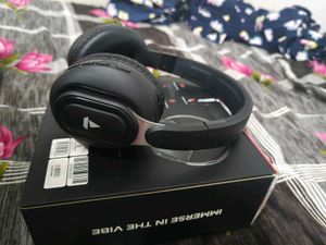 boAt Rockerz 370 pro Limited edition Headphones