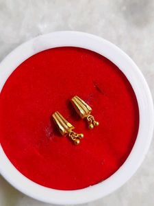 Elegant Gold earrings ✨️