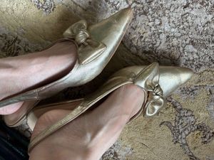 Elegant Gold Bow Ballet Flats