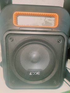 Boat  Party Pal Speaker. Like New. Good Condition.