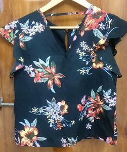M SIZE 34 Bust Navy Blue Floral Top
