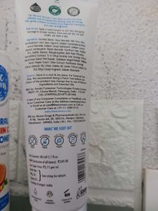 The Mom's Co Natural Vitamin C FAce Wash