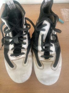 Kabbadi mat shoe by sega