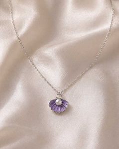 Elegant silver sea shell pendant 🌊