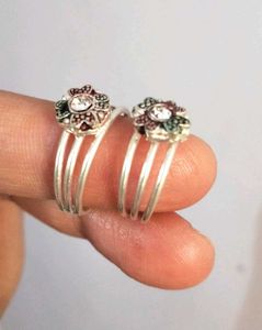 Silver Toe Rings with Flower Design