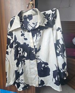 Chic Floral Print Button-Up Blouse