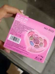 T.Y.A Fashion Make-Up Kit