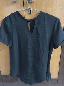 Chic Black V-Neck Top