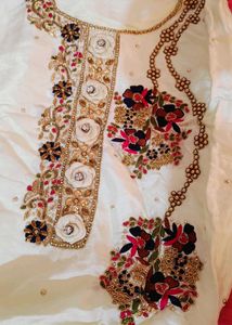 👌❤️pakistani heavy work suit