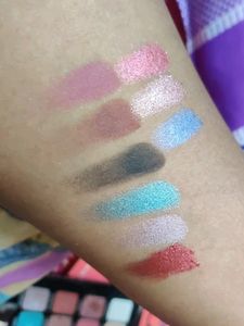 Color  Studio Eye Shadow Pallate