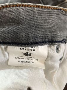 Grey Ligthly Faded Jeans(Men’s)