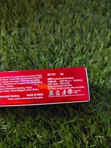 Colgate Visible White Whitening Booster