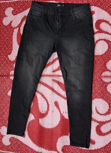 Stylish Black ankle Denim Jeans