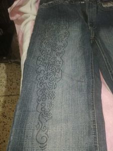 Shaded Jeans with Hand Fabric Paint