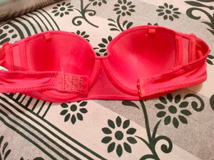 The New Streples  Padde Fashion Bra For Girls/Wome
