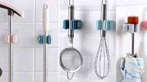 Wall Mounted Mop &amp; Broom Holder Clip (Pack of 2)