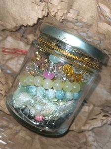 MYSTERY JEWELLERY JAR + PRESS-ON NAIL (1 Set Free)
