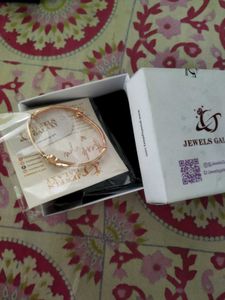 Elegant Bow Design Bracelets