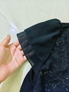 Elegant Black Embroidered Kurta