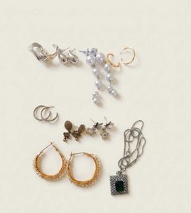 Assorted Women's Jewelry Set with 2 free earrings