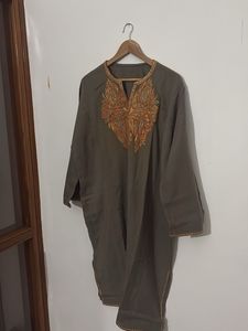 Embroidered Kashmiri Kurta set