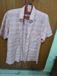 light pink plaid Pattern shirt