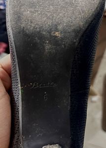 Bata Black Pumps